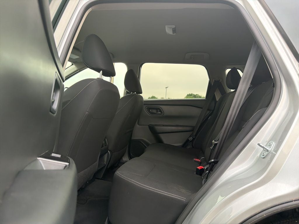 2024 Nissan Rogue S 1-Owner / Rear Parking Sensors / NissanConnect fea