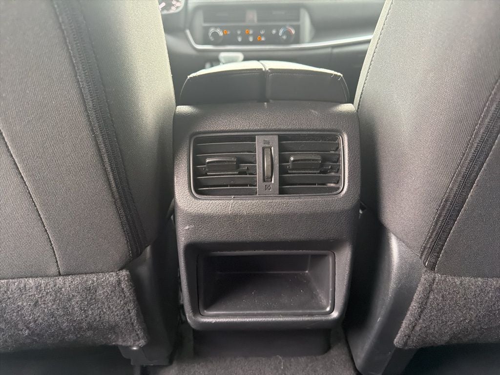 2024 Nissan Rogue S 1-Owner / Rear Parking Sensors / NissanConnect fea