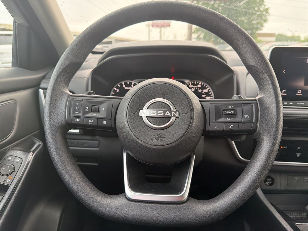 2024 Nissan Rogue S 1-Owner / Rear Parking Sensors / NissanConnect fea