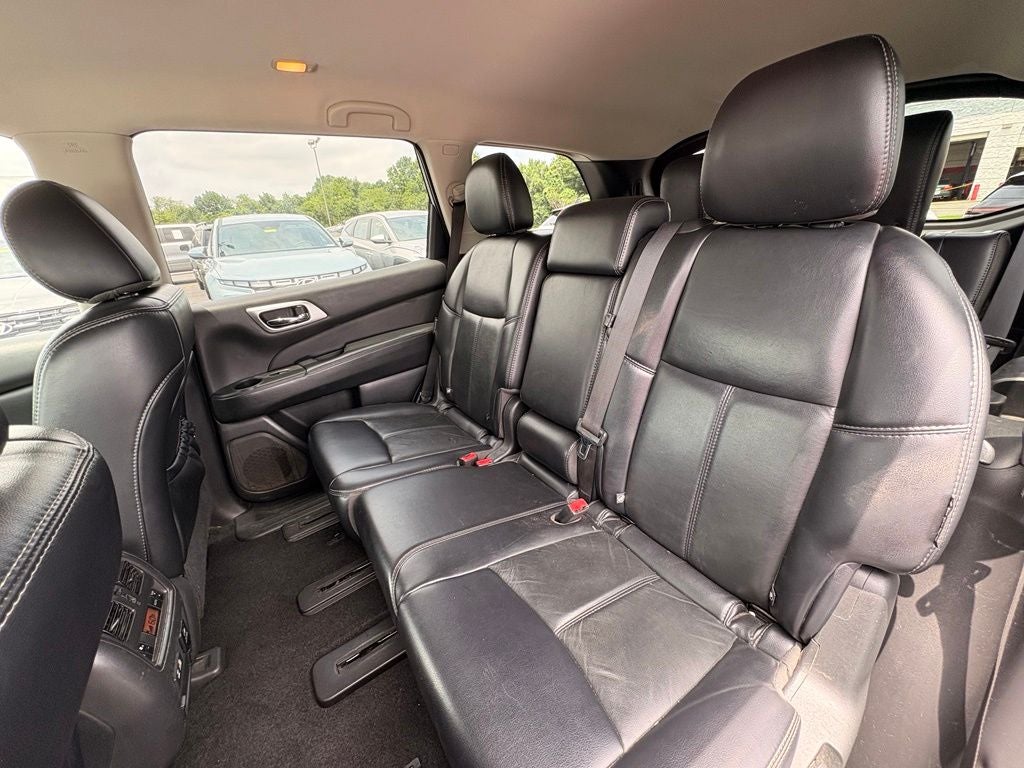 2019 Nissan Pathfinder SL FRESH TRADE | AS-IS