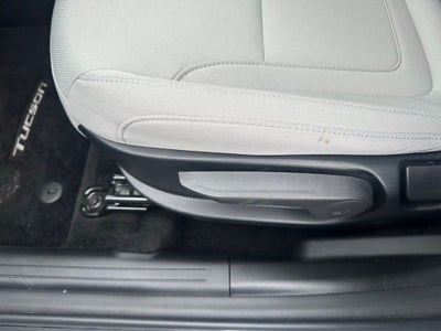 2025 Hyundai Tucson SE LOW MILEAGE /CLEAN CARFAX / APPLE CARPLAY & ANDROI