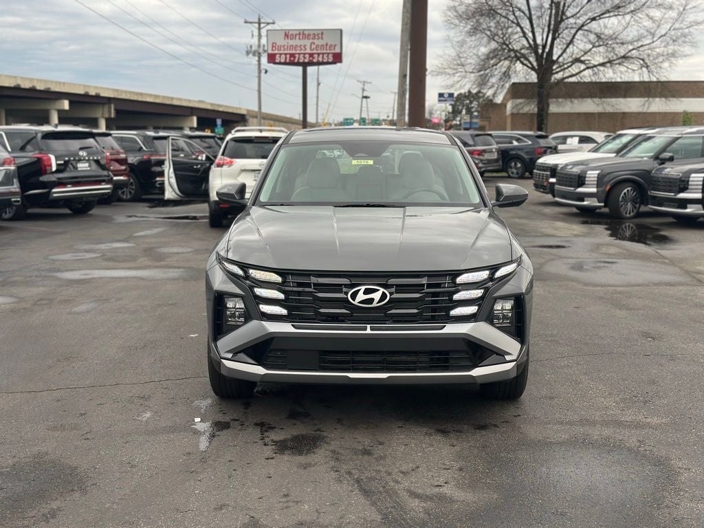 2025 Hyundai Tucson SE LOW MILEAGE /CLEAN CARFAX / APPLE CARPLAY & ANDROI