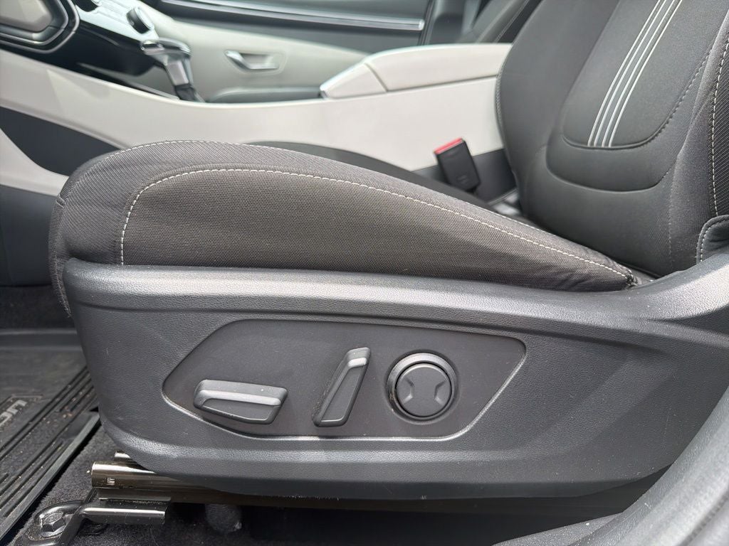 2023 Hyundai Tucson SEL 1-Owner / Power Liftgate / Apple CarPlay & Android