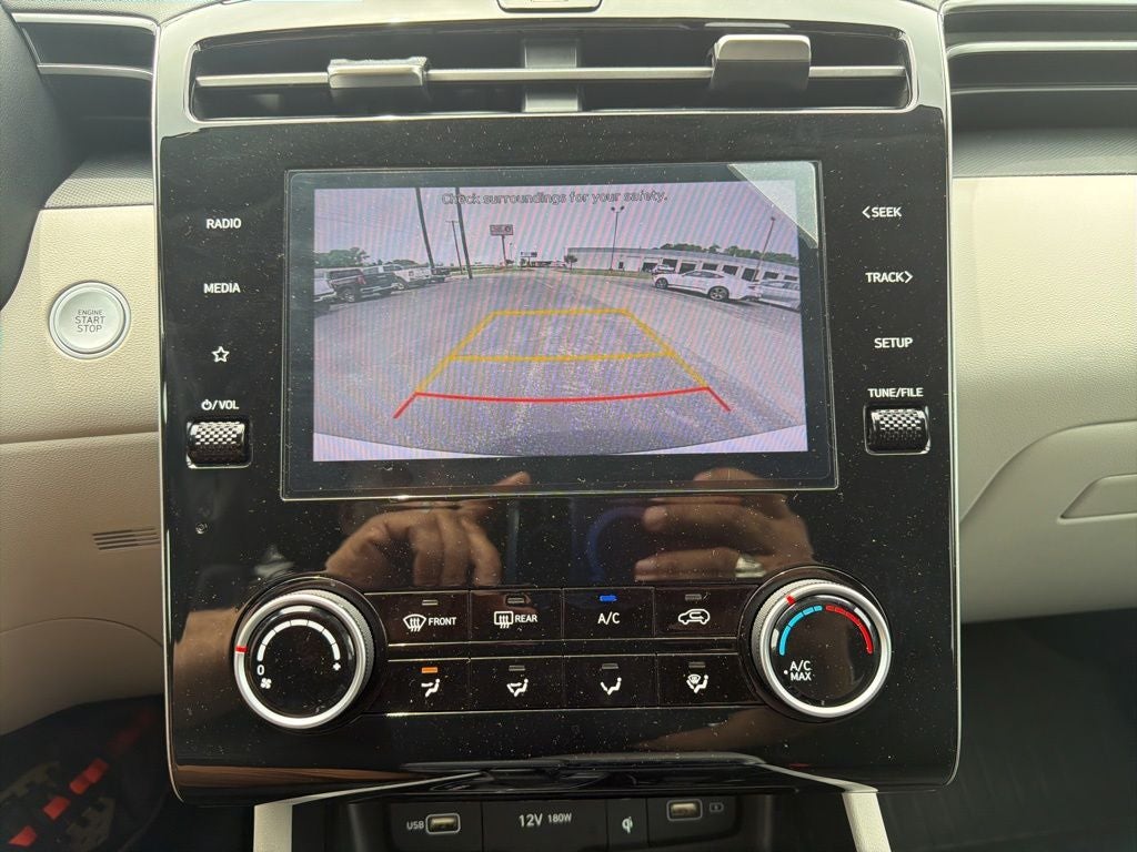 2023 Hyundai Tucson SEL 1-Owner / Power Liftgate / Apple CarPlay & Android