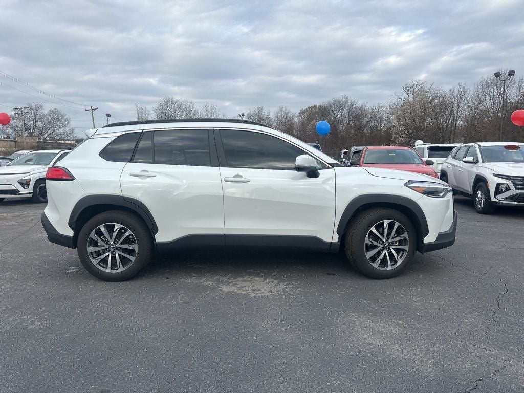 2023 Toyota Corolla Cross XLE