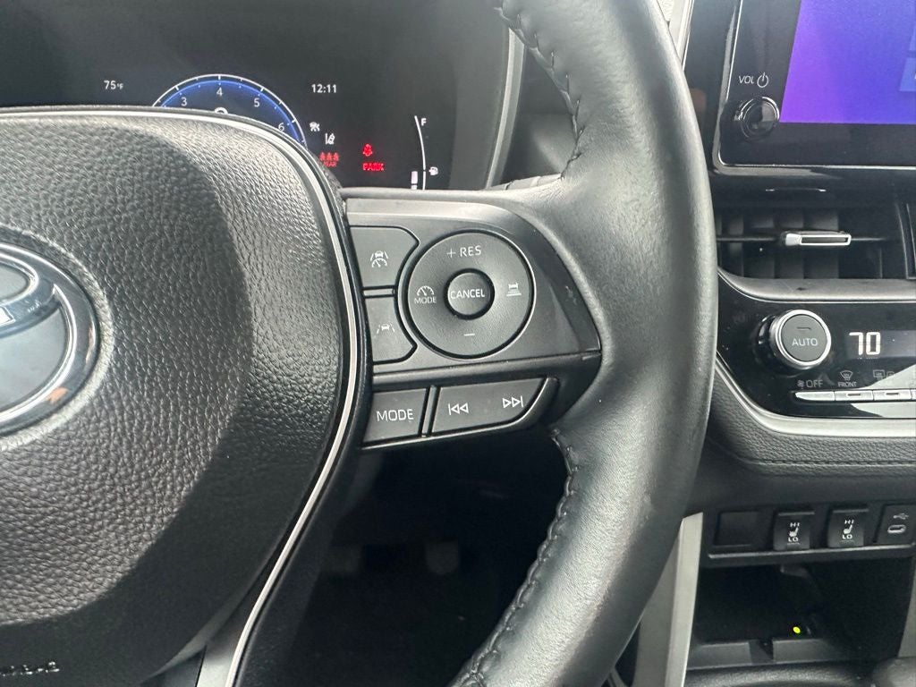 2025 Toyota Corolla Cross XLE