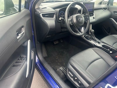 2025 Toyota Corolla Cross XLE