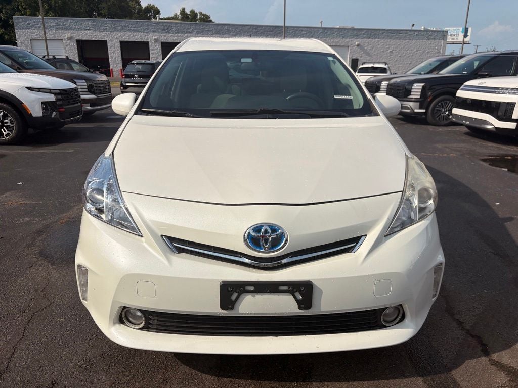 2013 Toyota Prius v Two
