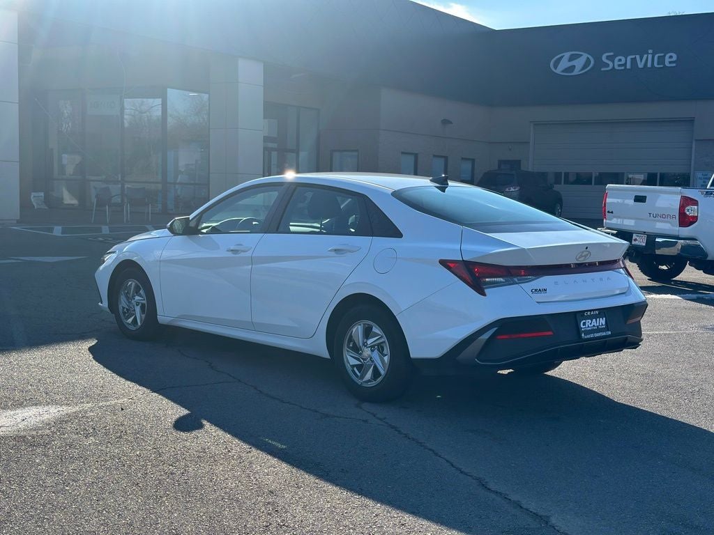 2025 Hyundai Elantra SE