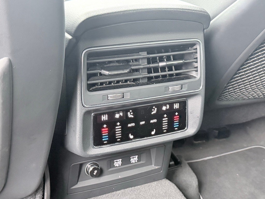 2020 Audi Q8 55 Premium Plus quattro