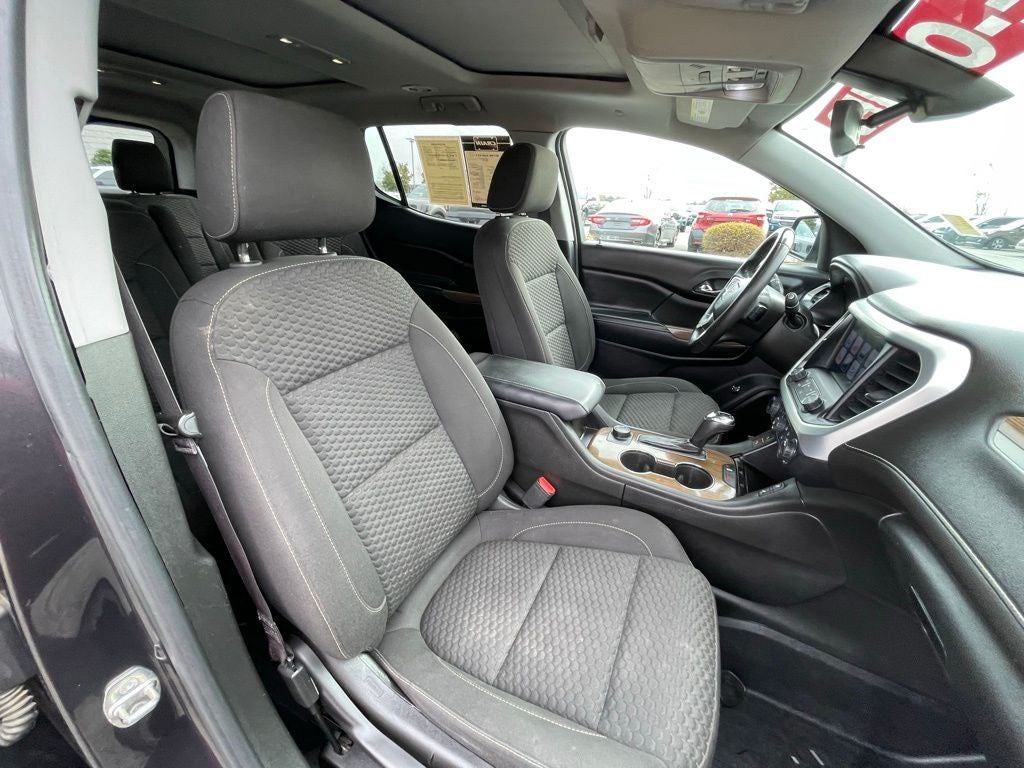 2017 GMC Acadia SLE-2