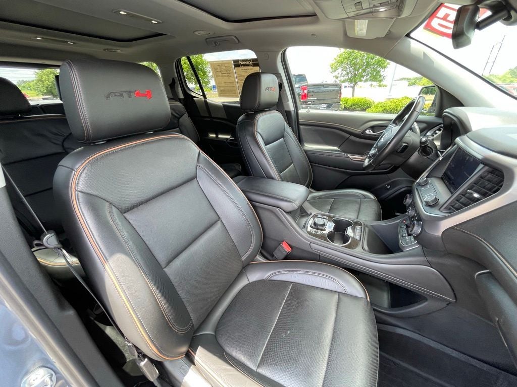 2022 GMC Acadia AT4