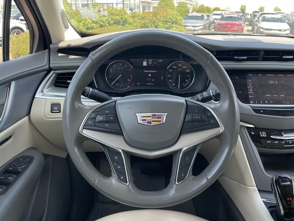 2022 Cadillac XT5 Premium Luxury