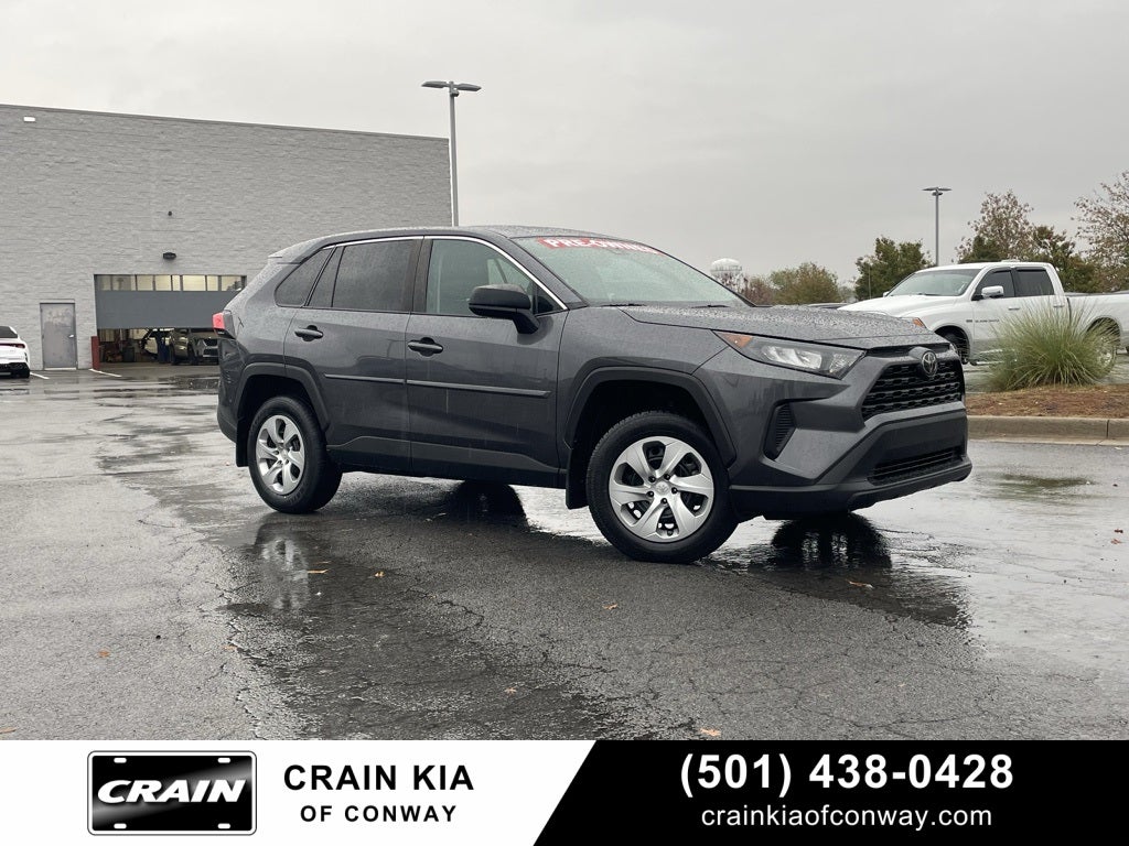 2022 Toyota RAV4 LE