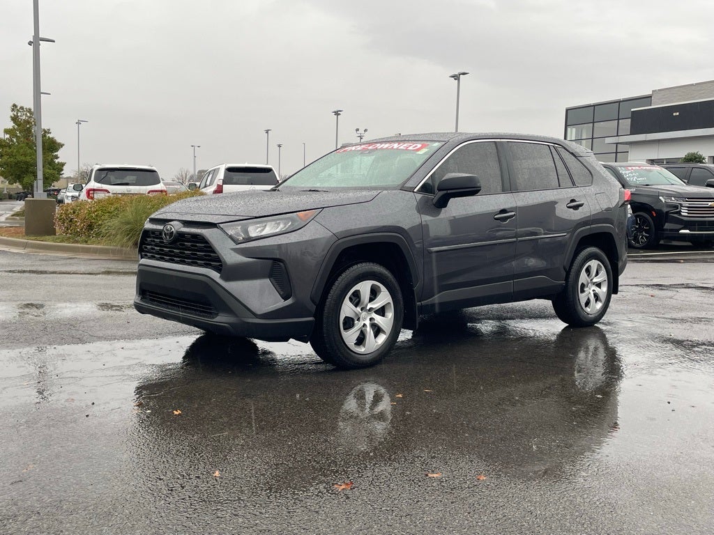 2022 Toyota RAV4 LE