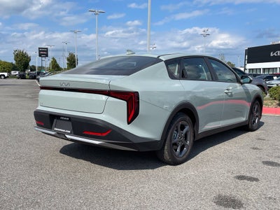 2026 Kia K4 LXS