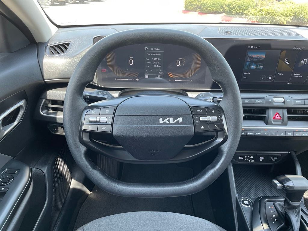 2025 Kia K4 LX