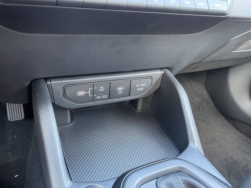 2027 Kia K4 LXS