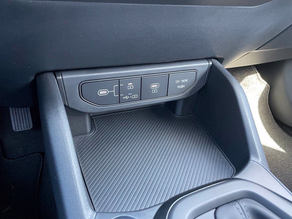 2027 Kia K4 LXS
