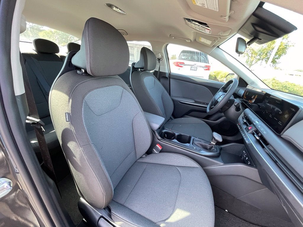 2027 Kia K4 LXS