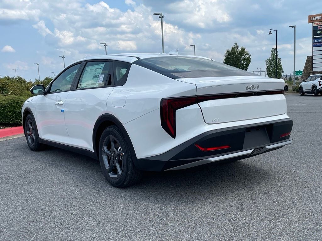 2026 Kia K4 LXS