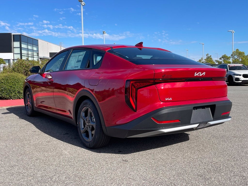 2026 Kia K4 LXS