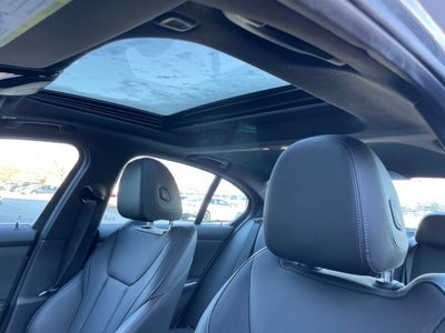 2024 BMW 3 Series 330i