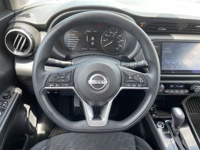 2022 Nissan Kicks SV