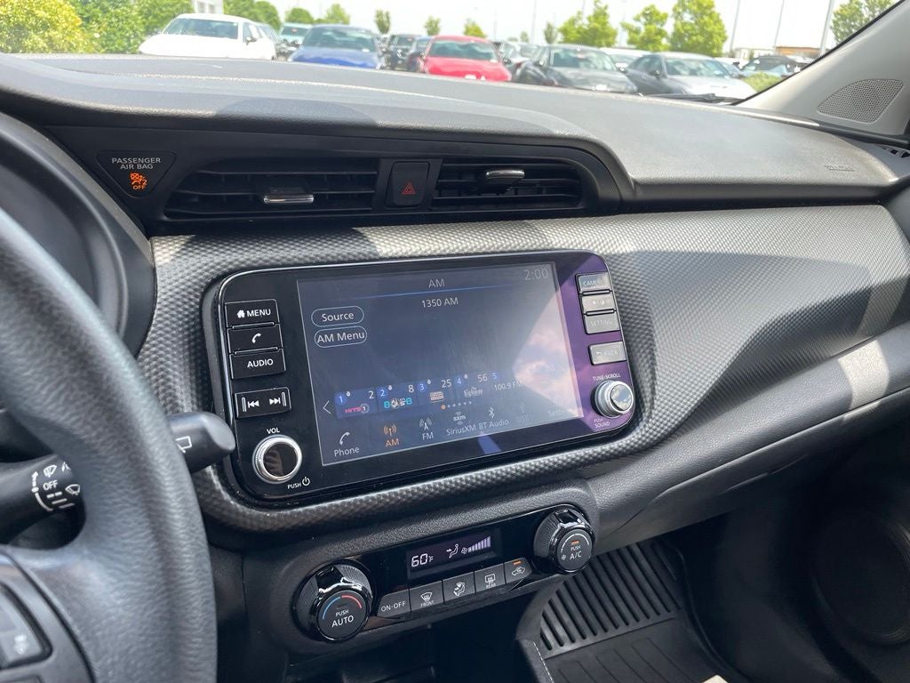 2022 Nissan Kicks SV
