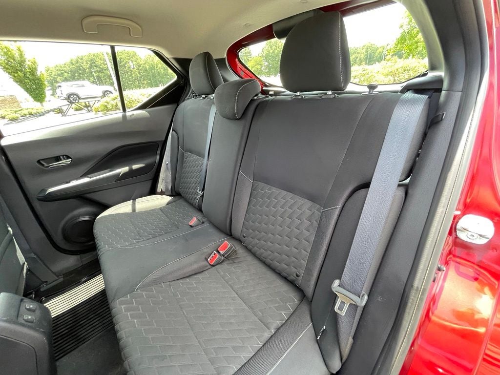 2022 Nissan Kicks SV