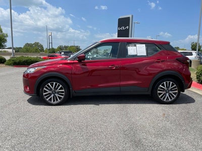 2022 Nissan Kicks SV