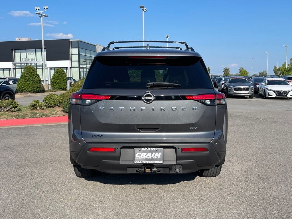2022 Nissan Pathfinder SV