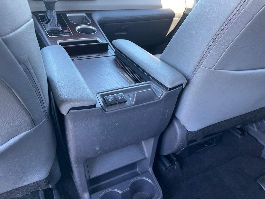 2021 Toyota Sienna XLE 8 Passenger