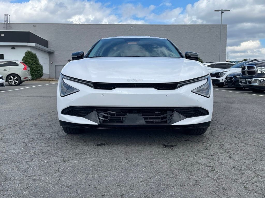 2025 Kia EV6 Wind