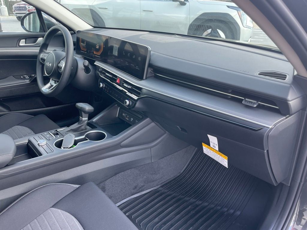 2026 Kia K5 LXS