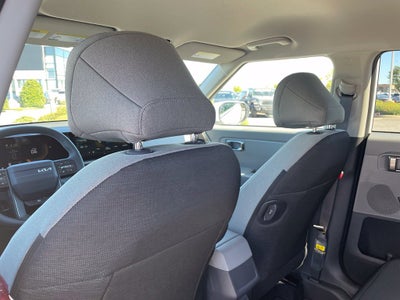 2027 Kia Seltos LX
