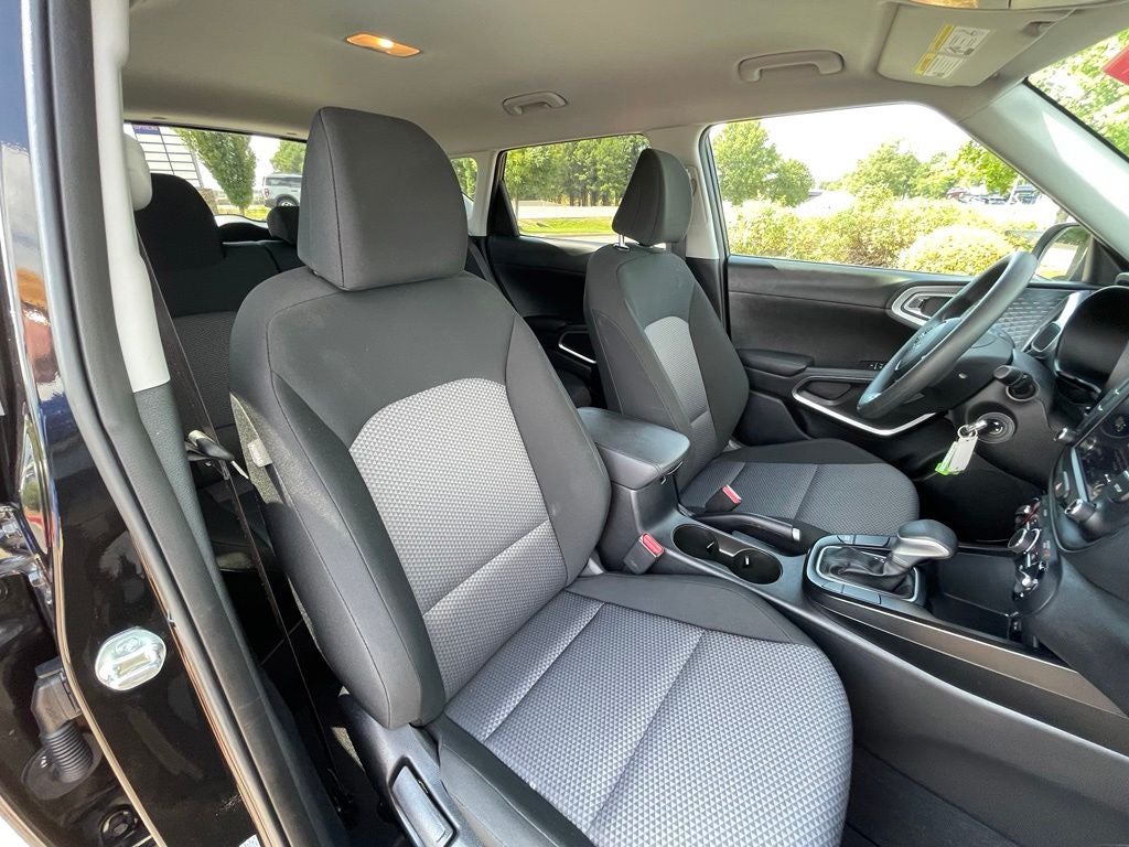 2022 Kia Seltos S