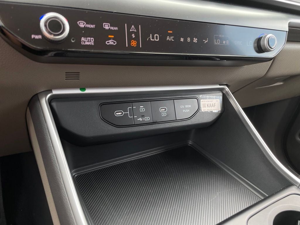 2027 Kia Carnival LXS