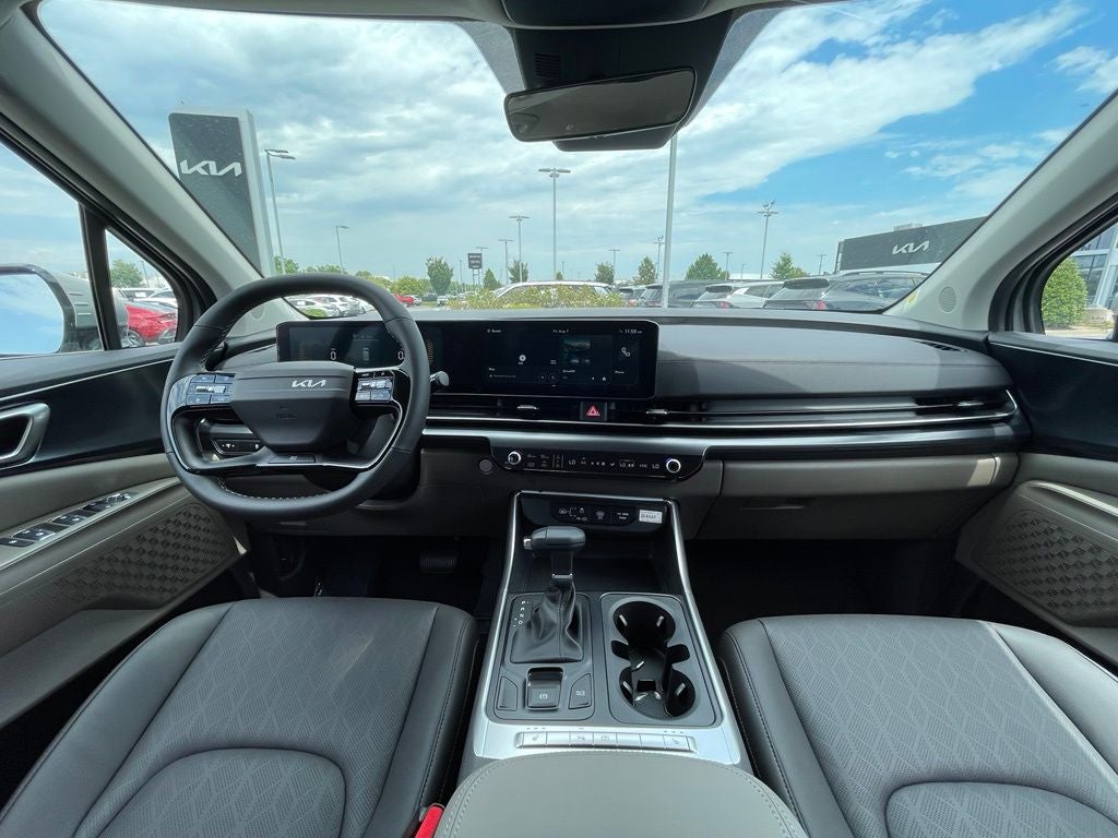 2027 Kia Carnival LXS