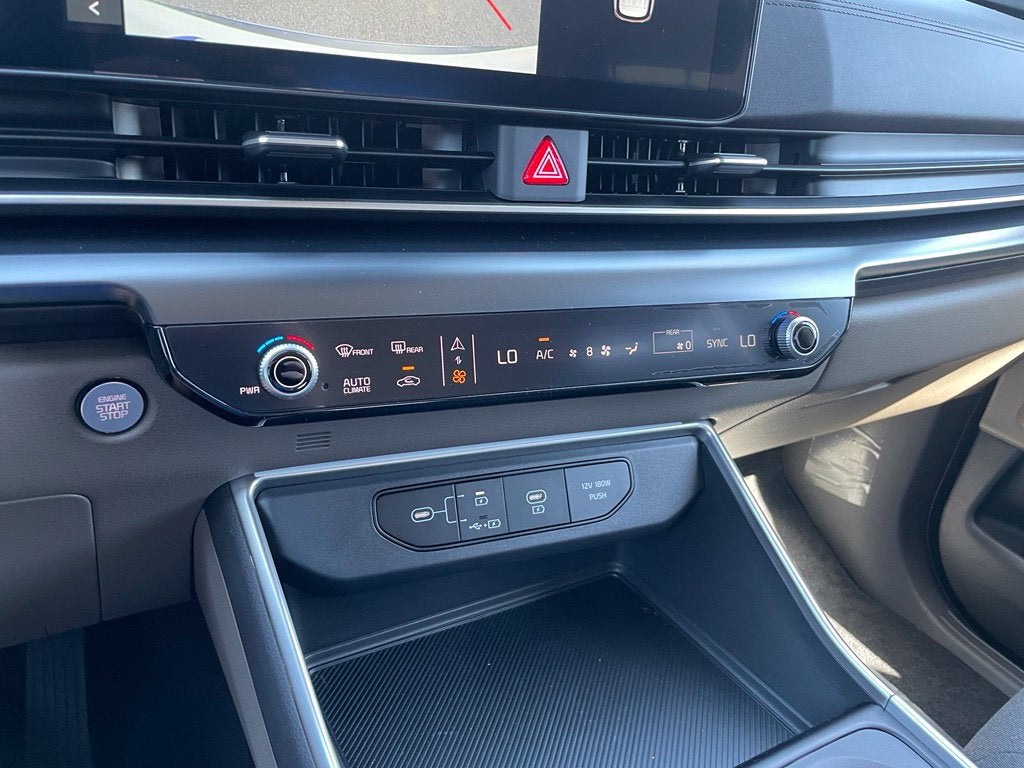 2027 Kia Carnival LX