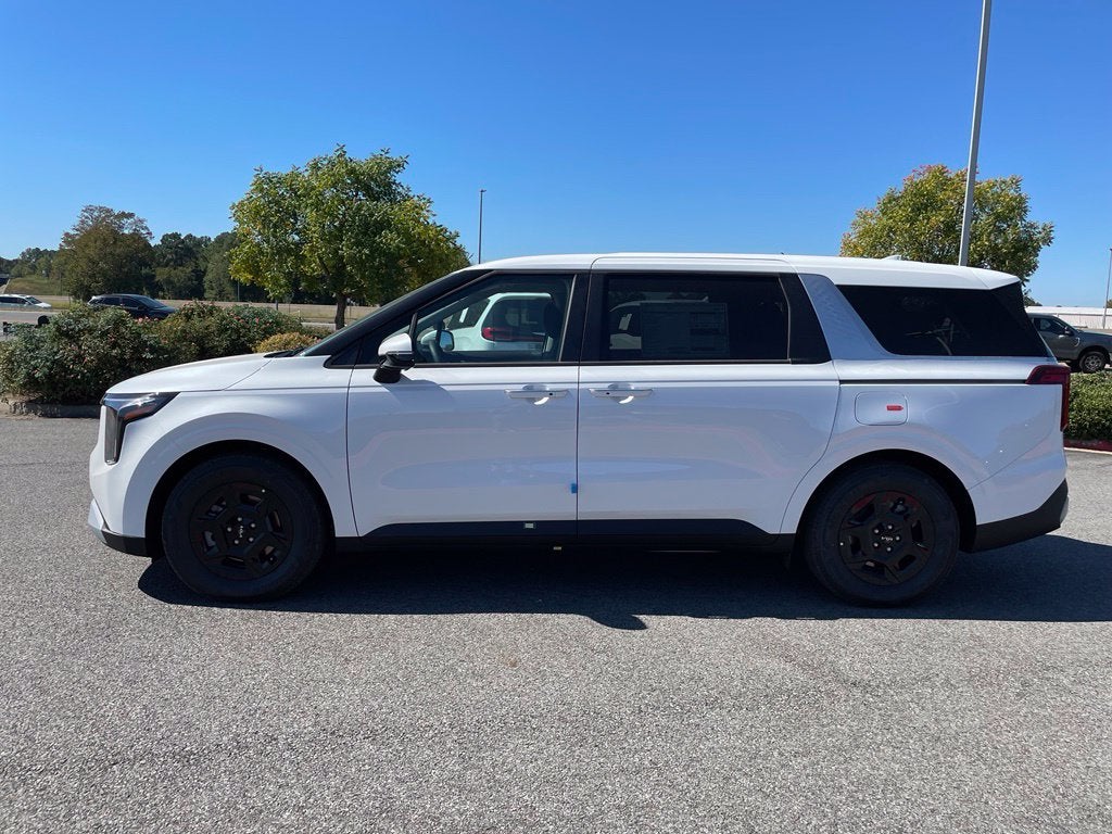 2027 Kia Carnival LX