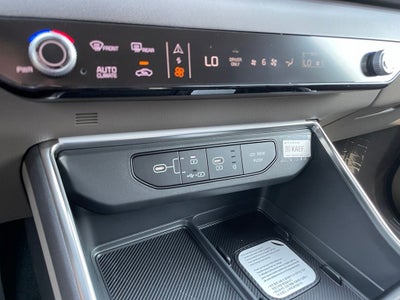 2027 Kia Carnival Hybrid EX