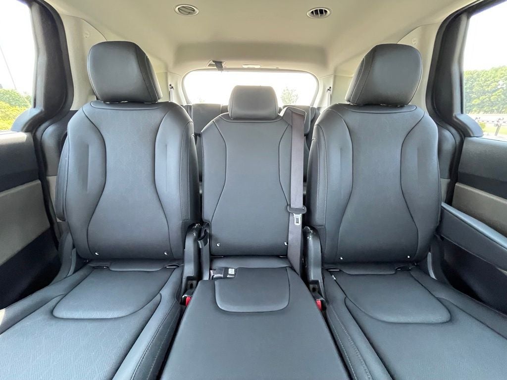2027 Kia Carnival Hybrid EX