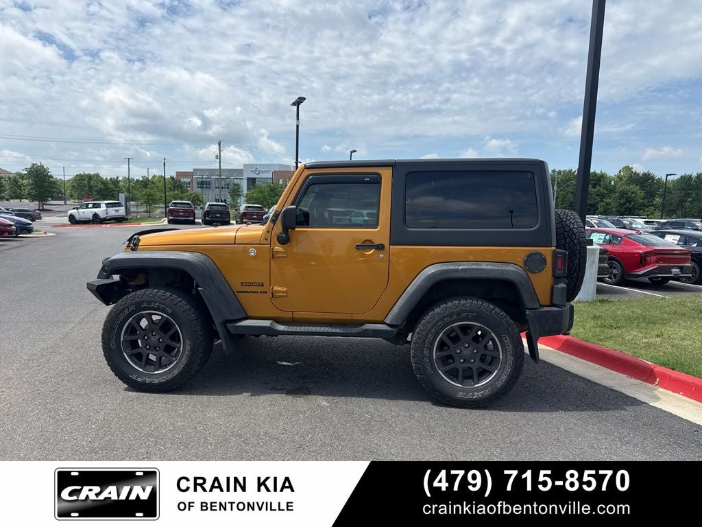 2014 Jeep Wrangler Sport - 4WD / CLEAN CARFAX