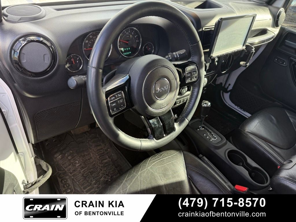 2015 Jeep Wrangler Unlimited Sahara Altitude - 4WD / CLEAN CARFAX / LIFT / WHEELS / TIRES