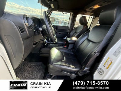 2015 Jeep Wrangler Unlimited Sahara Altitude - 4WD / CLEAN CARFAX / LIFT / WHEELS / TIRES