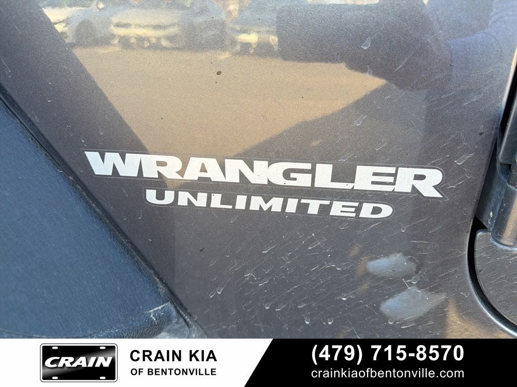 2014 Jeep Wrangler Unlimited Rubicon - LIFTED! / 4WD / CLEAN CARFAX