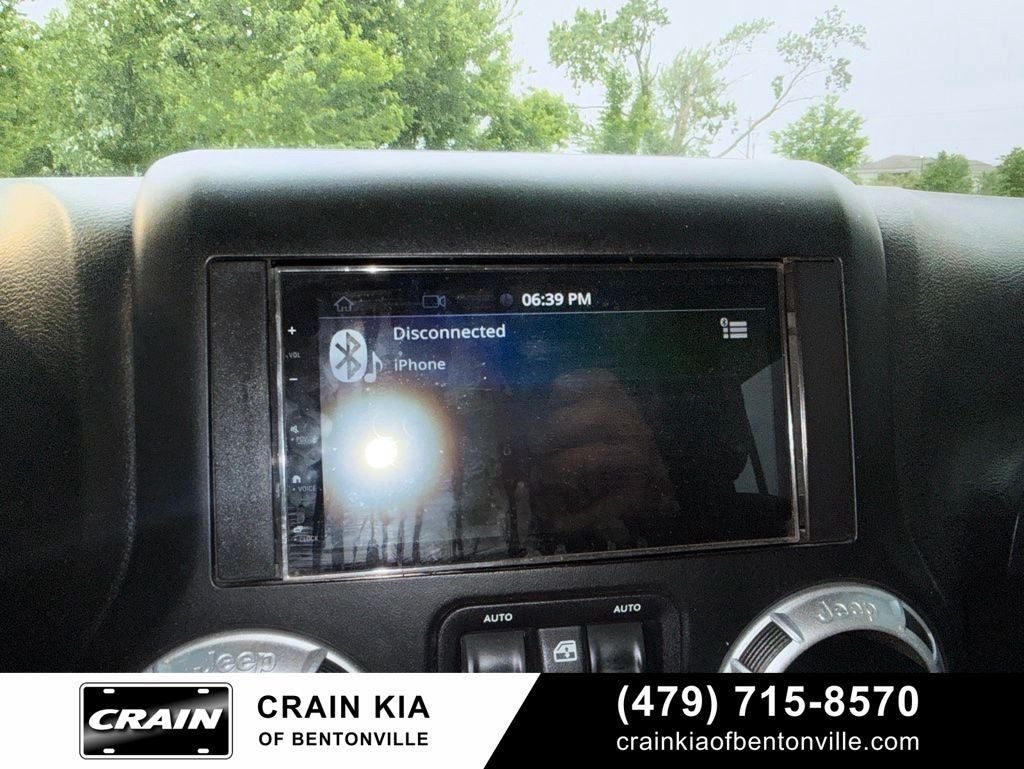 2015 Jeep Wrangler Unlimited Rubicon Hard Rock - 4WD / CLEAN CARFAX