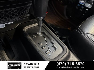 2015 Jeep Wrangler Unlimited Rubicon Hard Rock - 4WD / CLEAN CARFAX