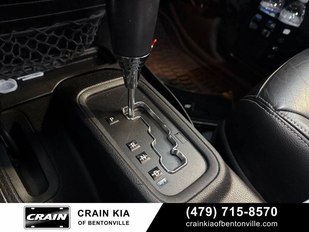 2015 Jeep Wrangler Unlimited Rubicon Hard Rock - 4WD / CLEAN CARFAX